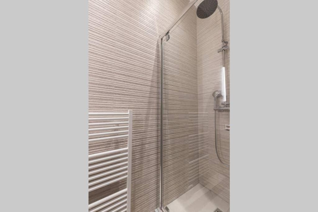 Hsh Amsterdam St-Lazare Luxury & Design Apartment 6P-2Br Paris Exterior photo